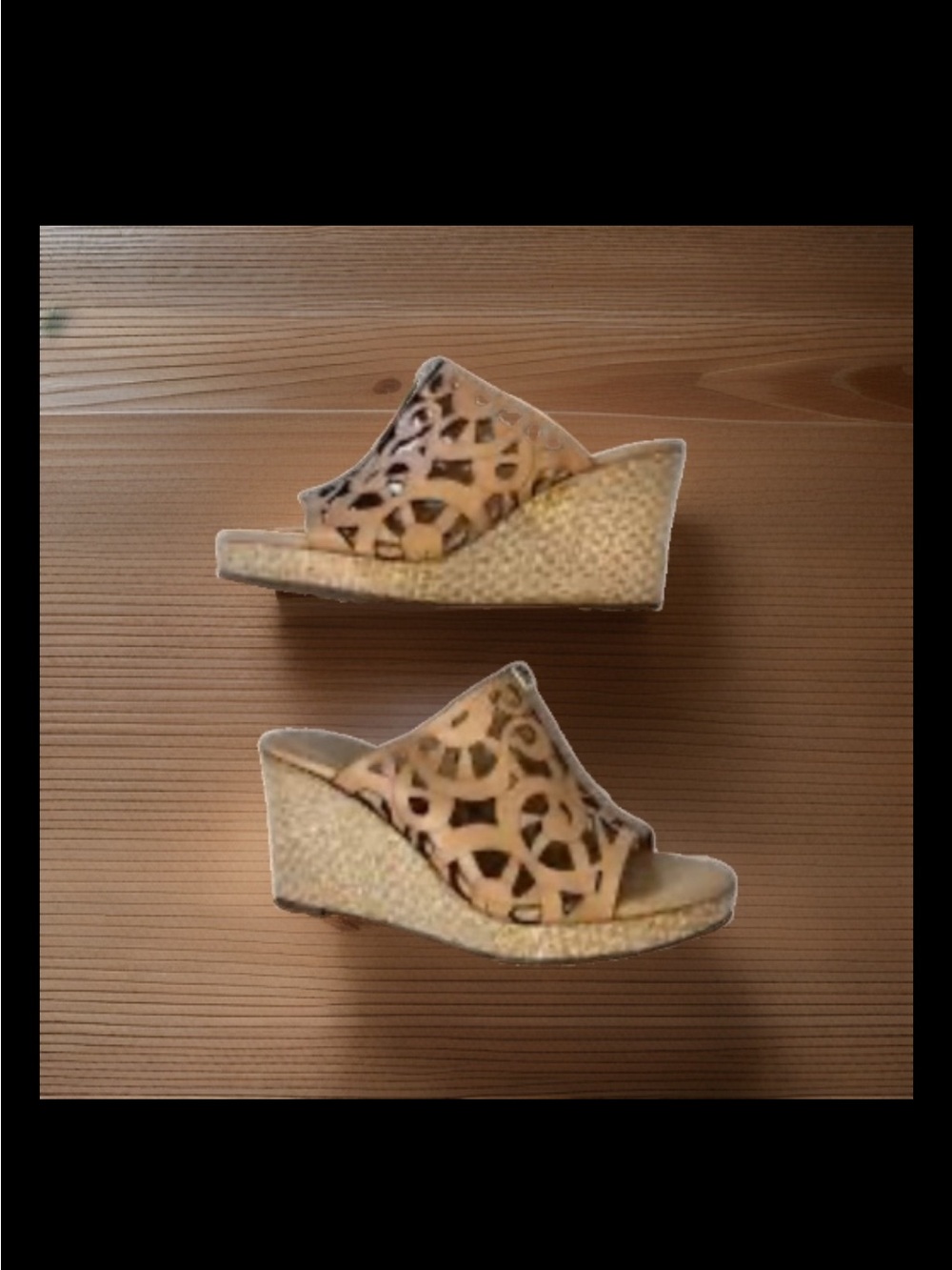 Brighton Beige Cutout Wedge Slide Sandals Made in Brazil size 8.5 good condition